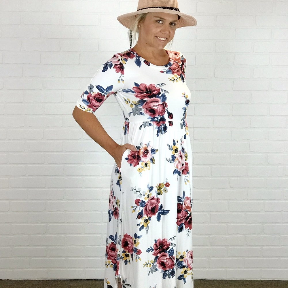 NWT Floral Maxi Dress with Pockets